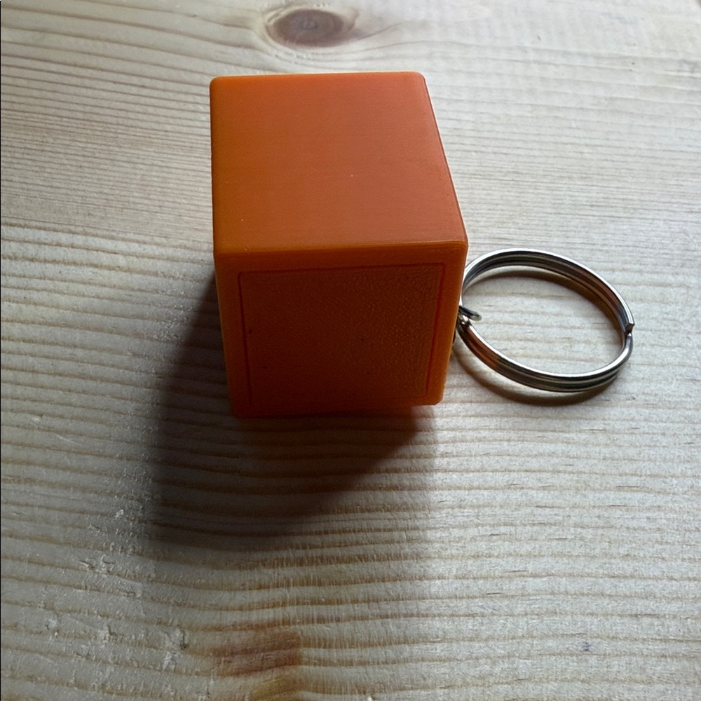 LEGO Clicker Keychain - Picture 2 of 4